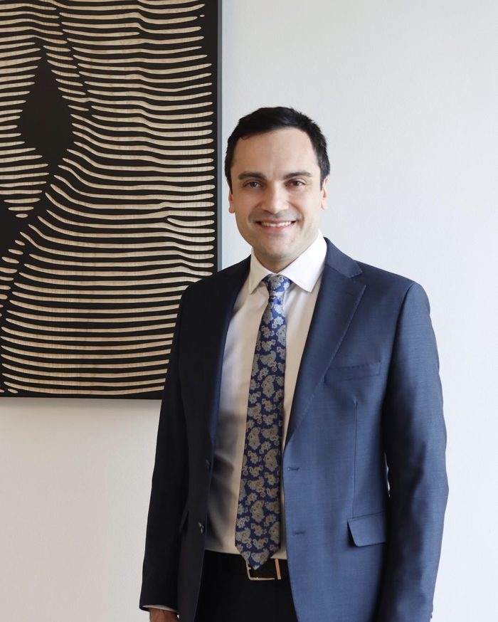Assoc. Prof. Dr. Ayhan Işık Erdal, revision breast surgeon in Istanbul